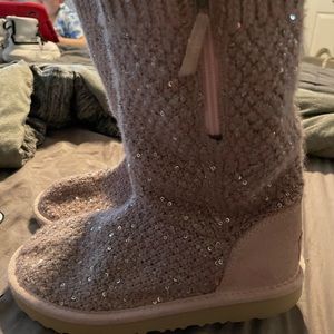 Size 1Y pink sequin sweater girls Ugg boots